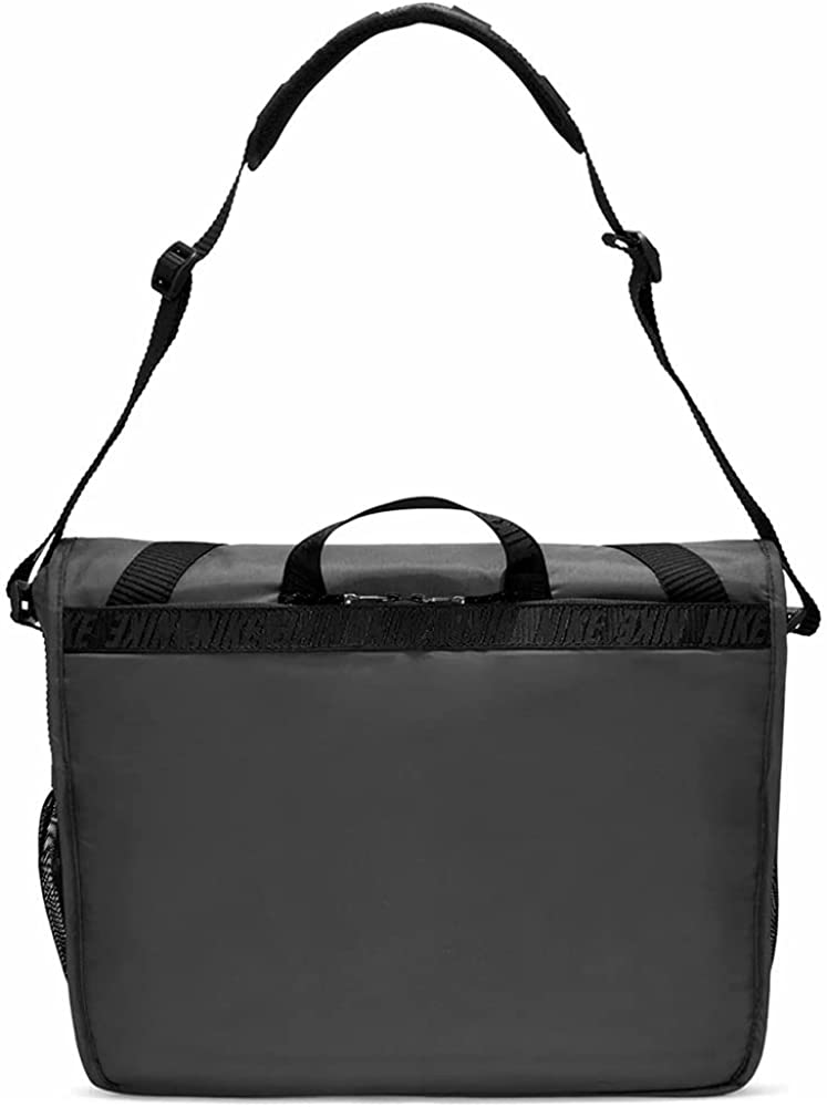 Nike Sportswear Essentials Unisex Adult Messenger Bag