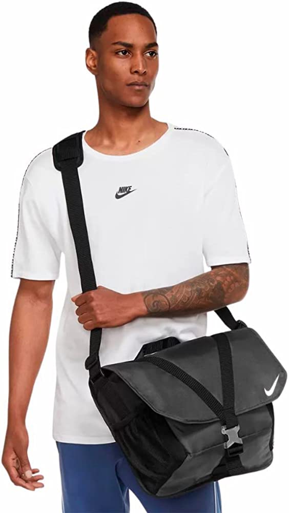 Nike Sportswear Essentials Unisex Adult Messenger Bag