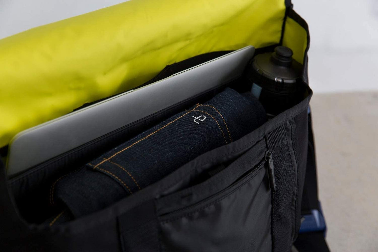 Lightweight Flight Messenger Bag