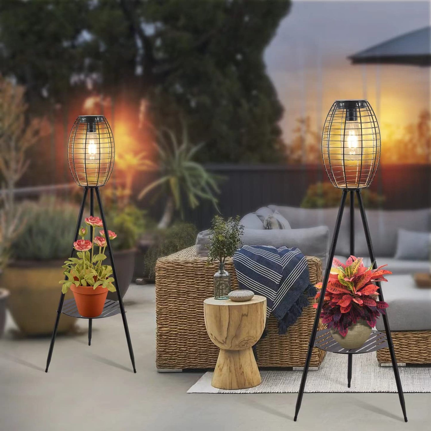 Metal Solar Floor Lamps Outdoor Lights, Waterproof Solar Lantern for Patio Deck Lawn Yard Garden Porch Decor