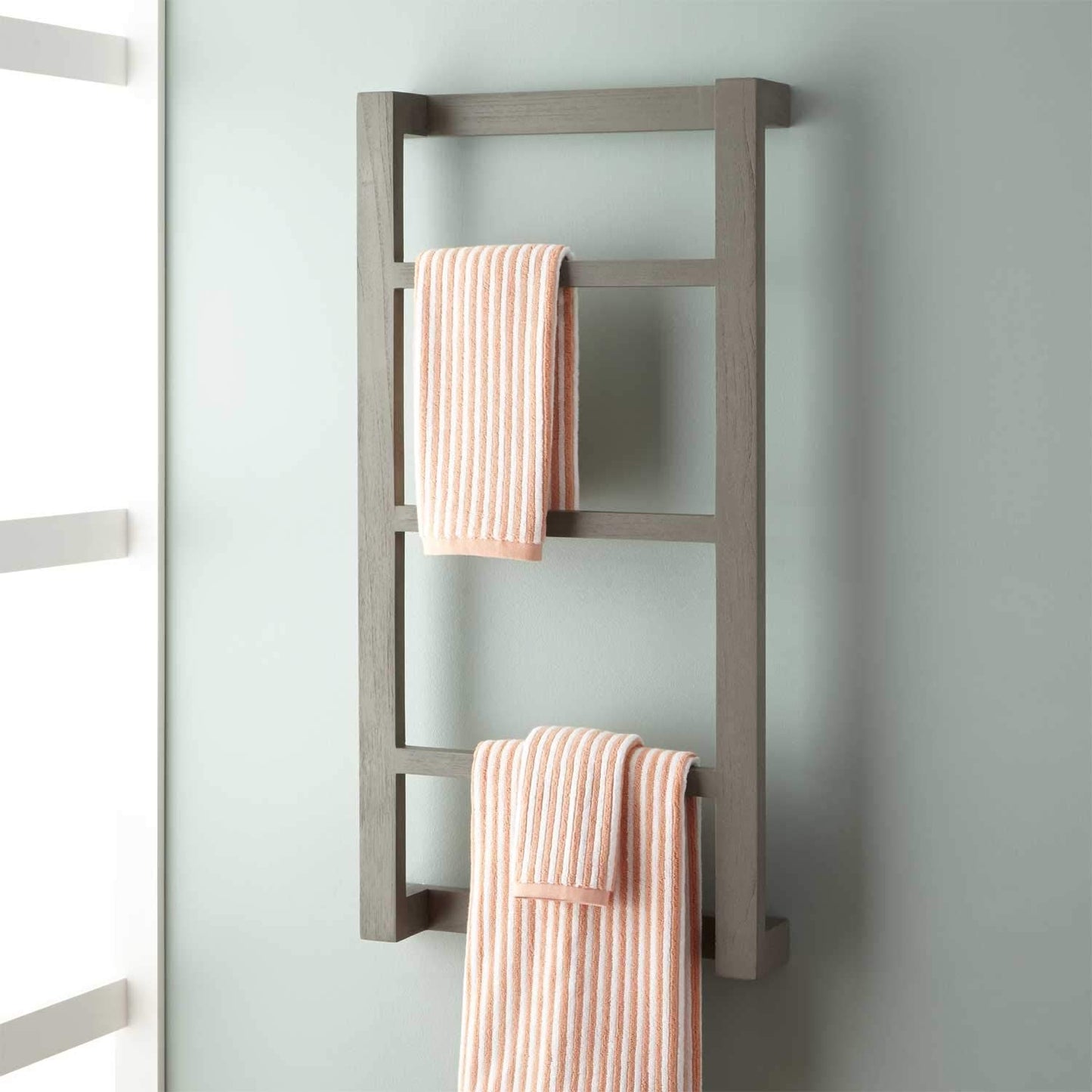 Signature Hardware 929173 Wulan 19-3/4" Teak Towel Rack