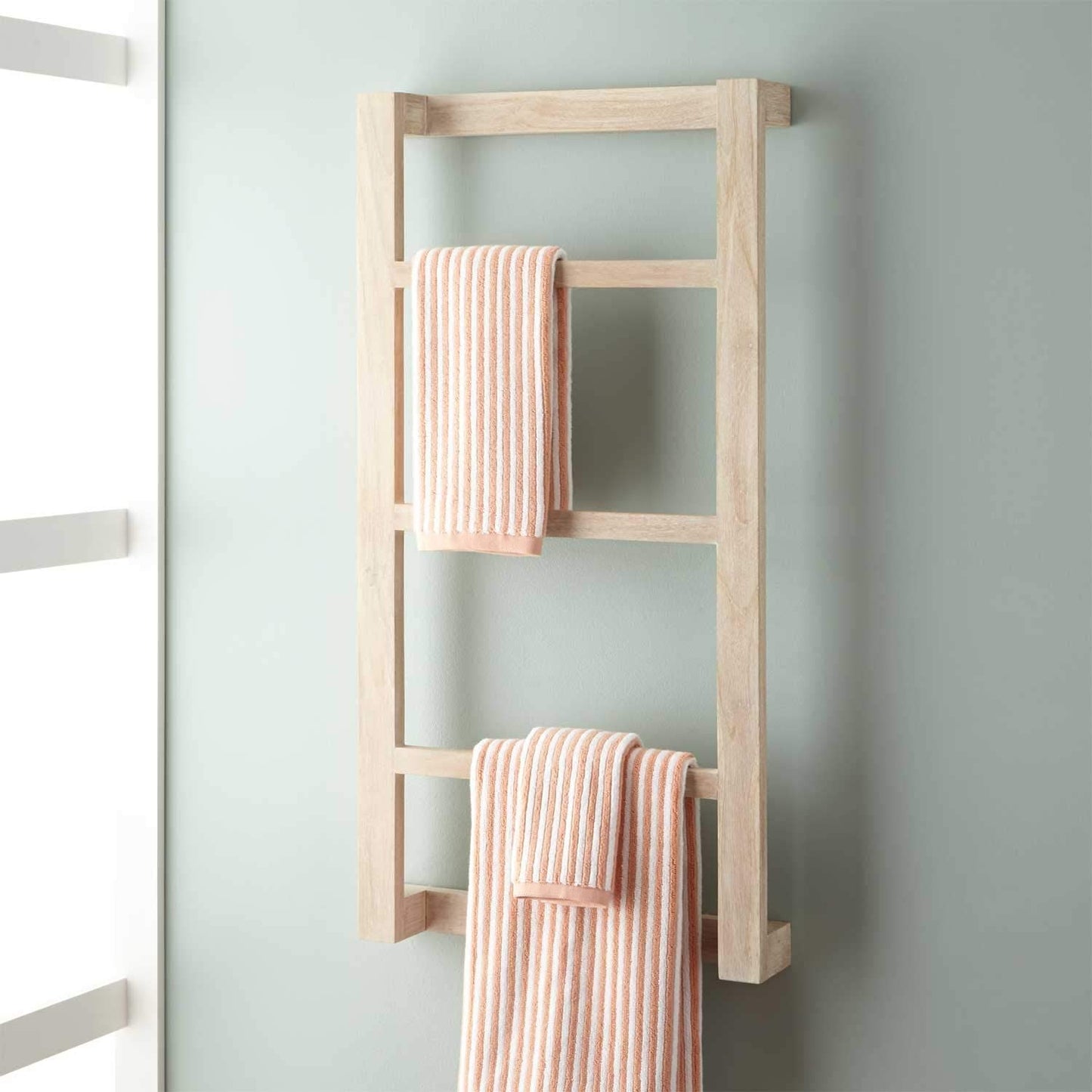 Signature Hardware 929173 Wulan 19-3/4" Teak Towel Rack